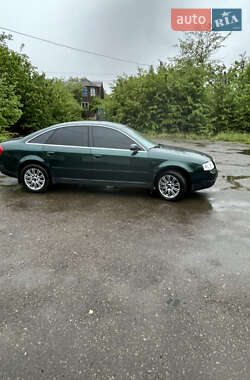 Седан Audi A6 2001 в 