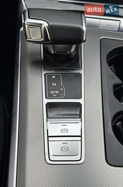 Седан Audi A6 2020 в 