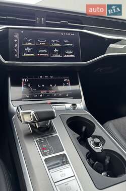 Седан Audi A6 2020 в 