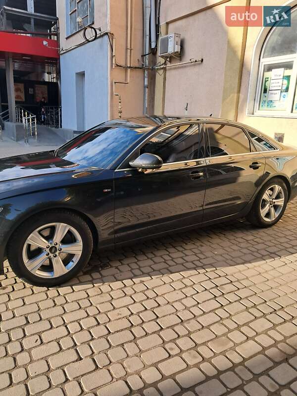 Седан Audi A6 2011 в Берегово
