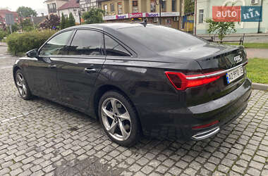 Седан Audi A6 2021 в 