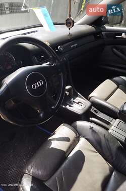 Универсал Audi A6 2001 в 