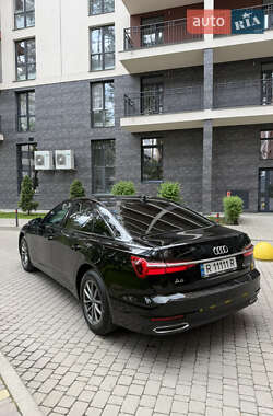 Седан Audi A6 2021 в 