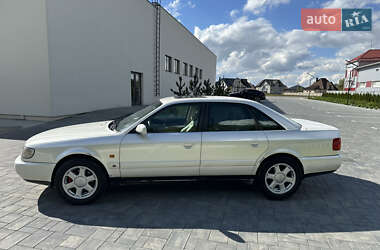 Седан Audi A6 1995 в 