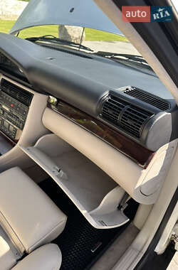 Седан Audi A6 1995 в 