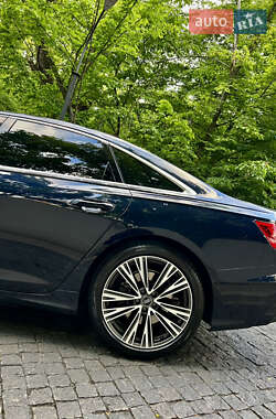 Седан Audi A6 2018 в 