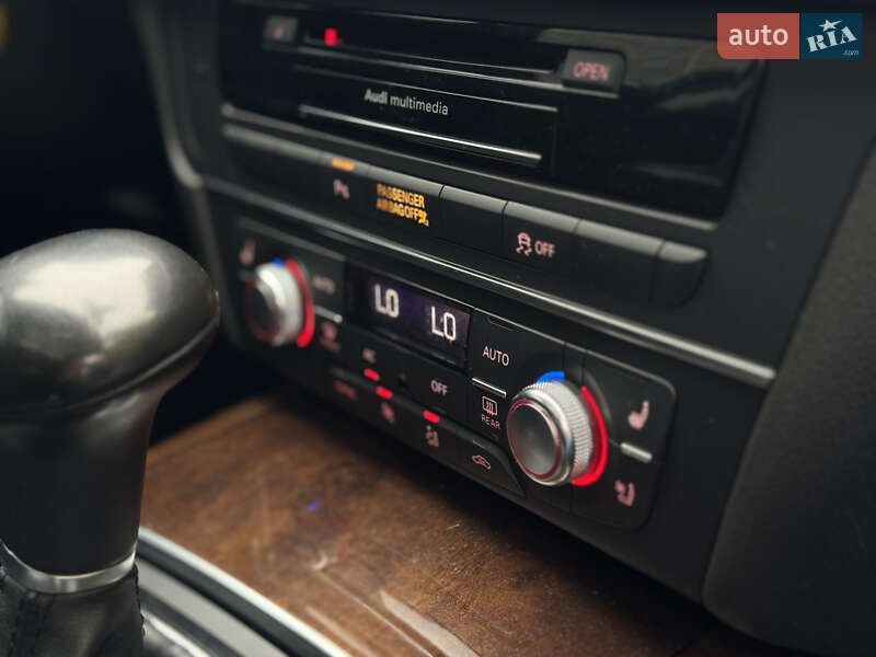 Седан Audi A6 2011 в Ивано-Франковске