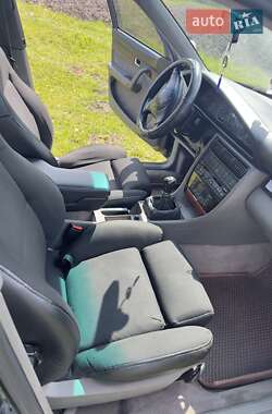Седан Audi A6 1996 в 