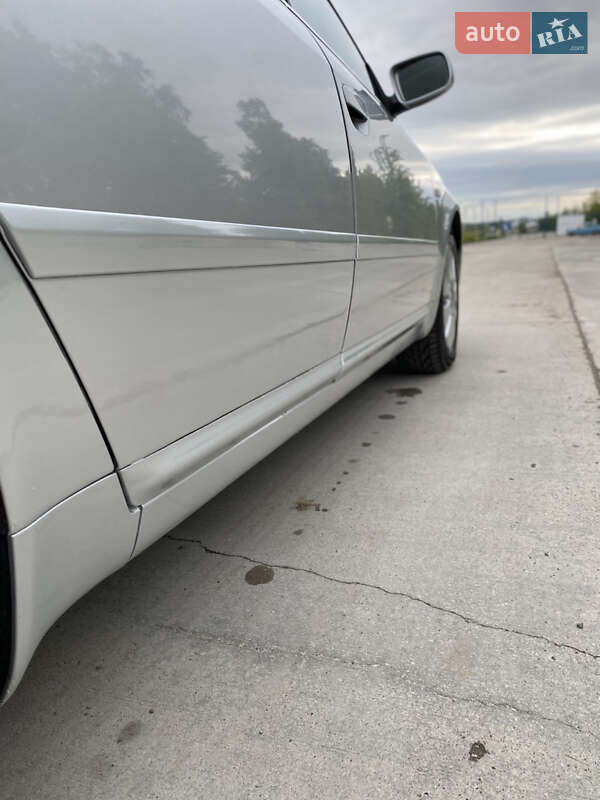 Универсал Audi A6 2004 в Хотине