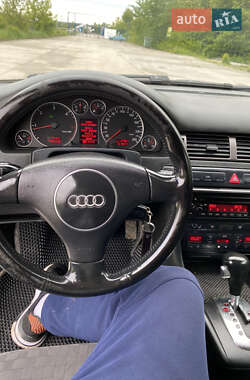 Универсал Audi A6 2004 в 