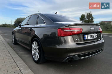 Седан Audi A6 2012 в 