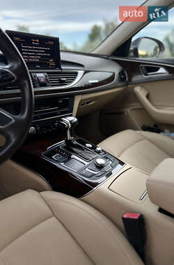 Седан Audi A6 2012 в 