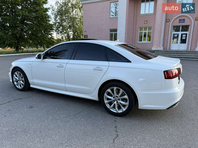 Седан Audi A6 2017 в Ромнах