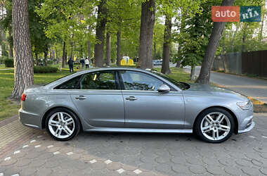 Седан Audi A6 2016 в 