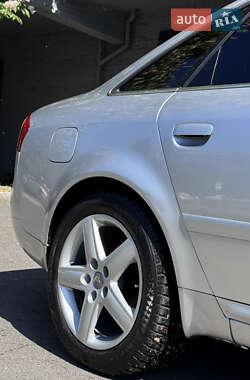 Седан Audi A6 2004 в 