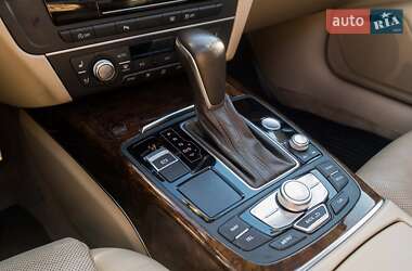 Седан Audi A6 2015 в 