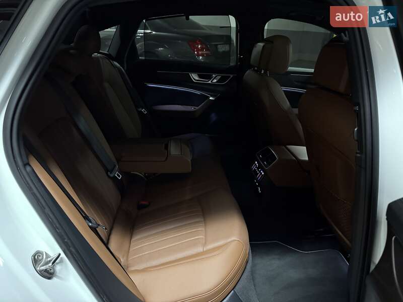 Седан Audi A6 2018 в Киеве