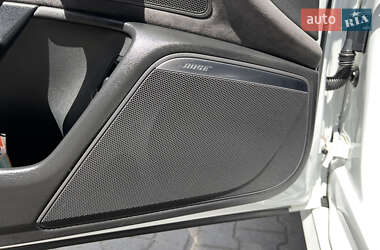 Седан Audi A6 2017 в 
