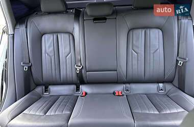 Седан Audi A6 2019 в 