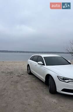 Универсал Audi A6 2012 в 