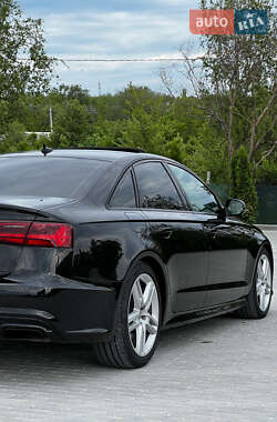Седан Audi A6 2015 в 