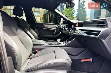 Седан Audi A6 2019 в 