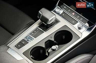 Седан Audi A6 2019 в 