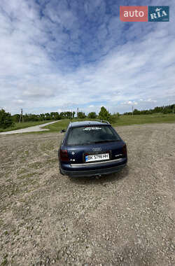 Универсал Audi A6 1998 в Корце