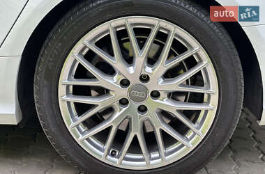 Седан Audi A6 2016 в 