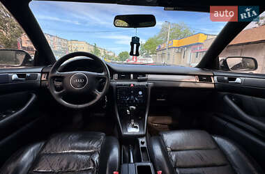 Седан Audi A6 2002 в 