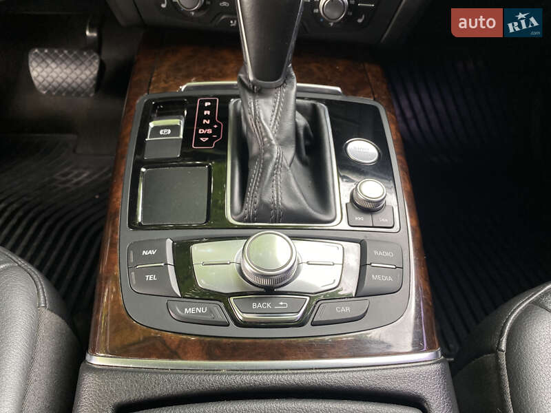 Седан Audi A6 2015 в Николаеве