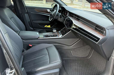 Седан Audi A6 2019 в 