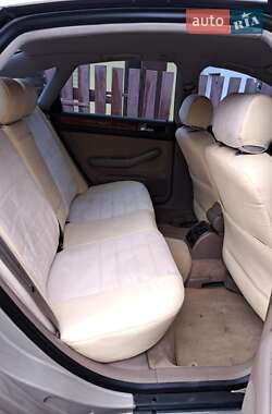 Седан Audi A6 1999 в 