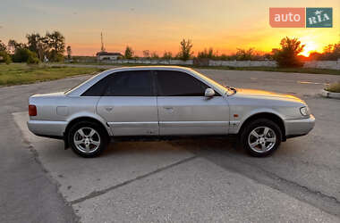 Седан Audi A6 1995 в 