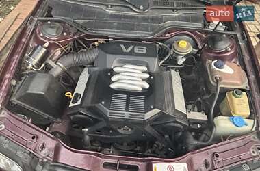 Седан Audi A6 1995 в 