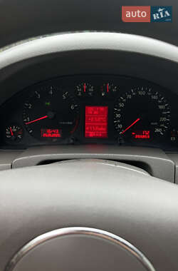 Седан Audi A6 2002 в 