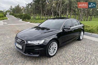 Седан Audi A6 2015 в 