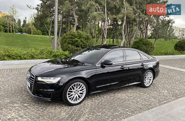 Седан Audi A6 2015 в 