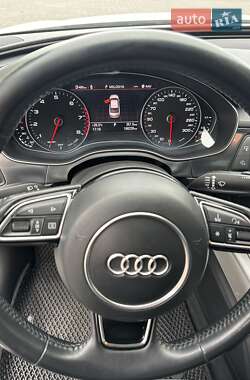 Седан Audi A6 2015 в 