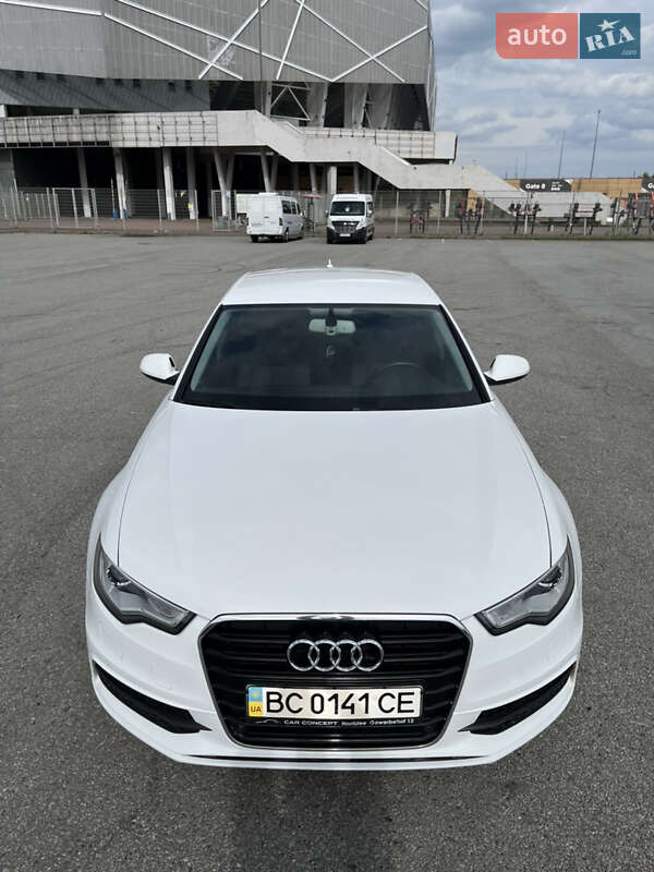 Седан Audi A6 2014 в 