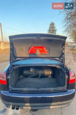 Седан Audi A6 2002 в 
