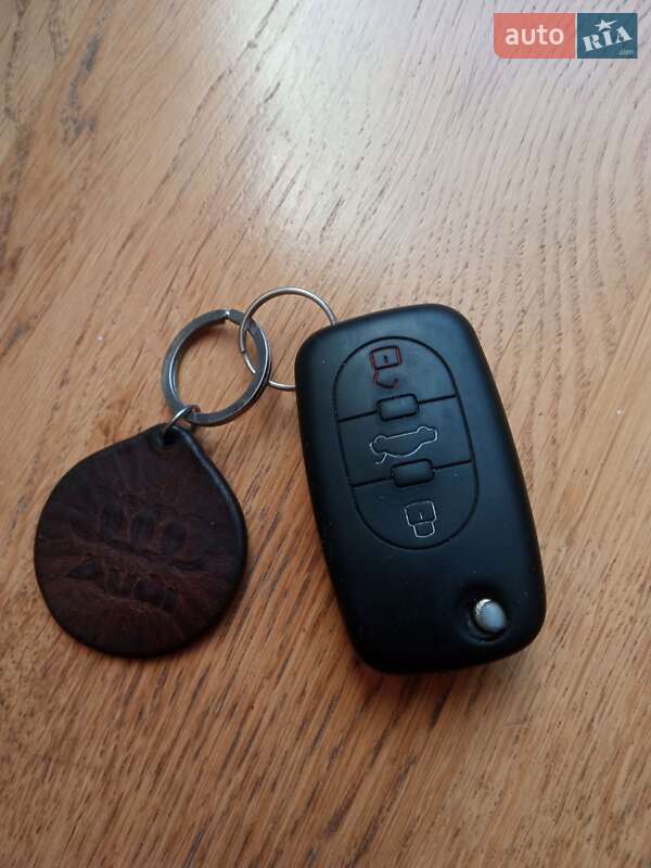 Седан Audi A6 2002 в Новояворовске фото 29 Седан Audi A6 2002 в Новояворовске