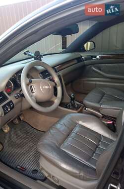 Седан Audi A6 2002 в Новояворовске
