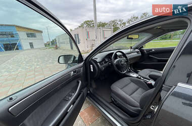 Седан Audi A6 2002 в 