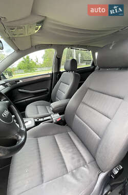 Седан Audi A6 2002 в 