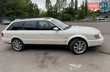 Универсал Audi A6 1996 в 