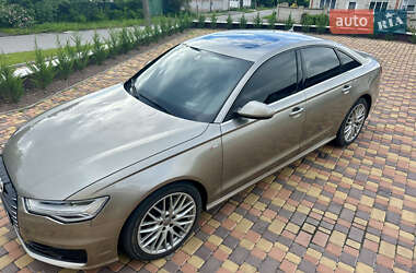 Седан Audi A6 2015 в 