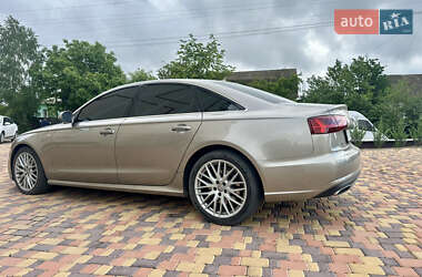 Седан Audi A6 2015 в 
