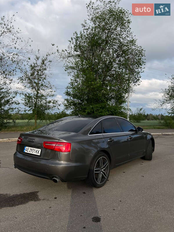Седан Audi A6 2011 в Кривом Роге