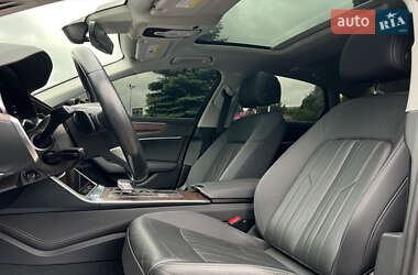 Седан Audi A6 2020 в 